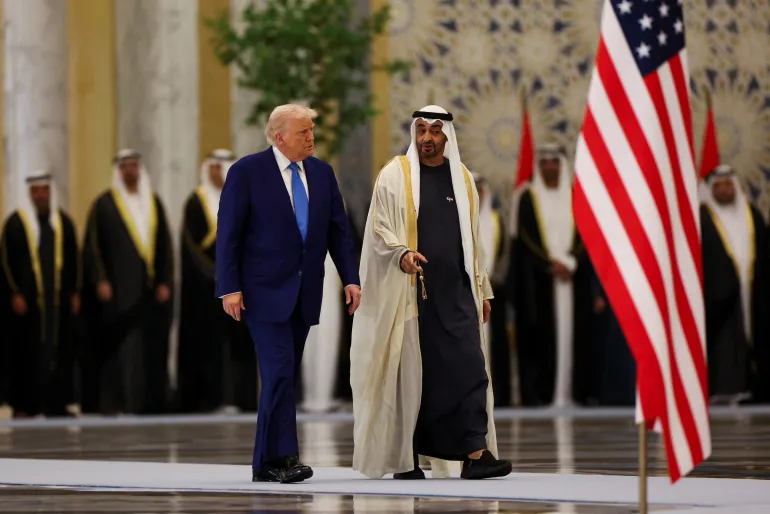 Трамп проводить переговори в президентському палаці ОАЕ