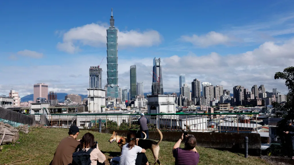 Хмарочос Тайбей 101 — одна з найвищих будівель у світі. Фото: Reuters