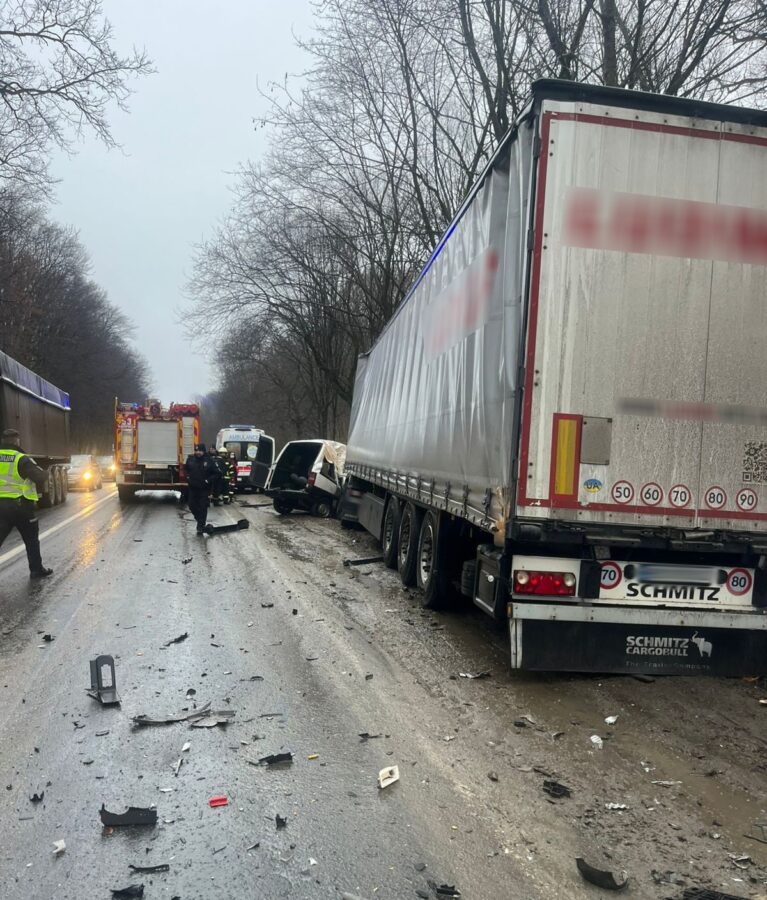 v7 a9c808d56bf2eb1ac586da6f1683dbf4