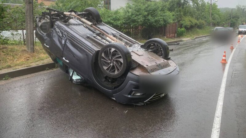 У Львові одразу дві ДТП з травмованими: рух ускладнений у різних районах міста