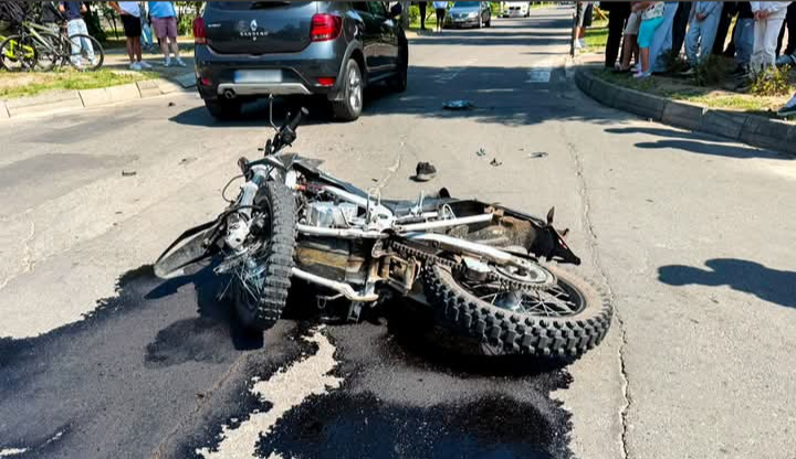 У Вараші мотоцикліст, тікаючи від поліції, потрапив у ДТП: двоє юнаків у реанімації
